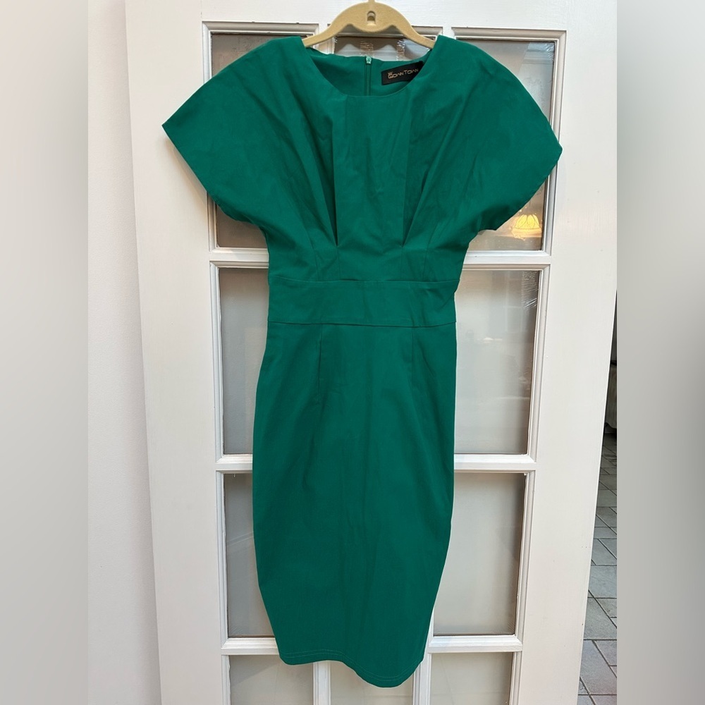 Gown Town Emerald Green Fitted Pinup Cocktail Dress Size S Small NWT